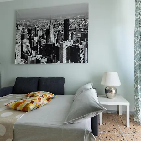 Visit Station & Go Apartment *